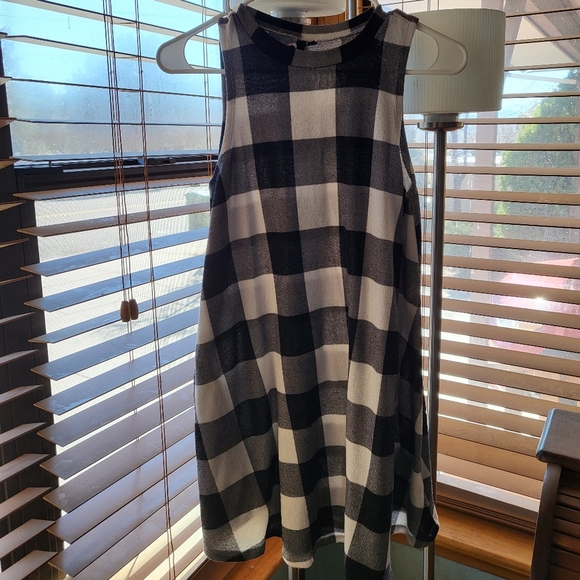 Plaid Dress - Picture 2 of 5
